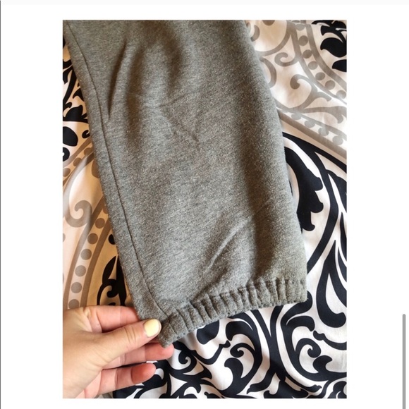 Sweats - Picture 5 of 5